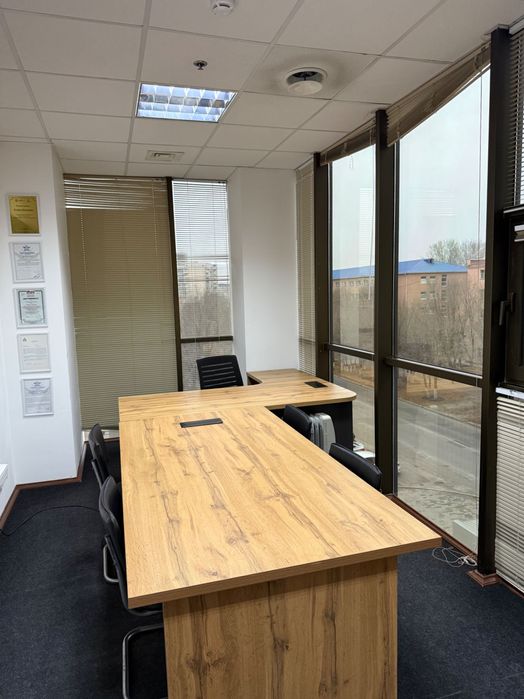 Офисная мебель ( стол, шкаф, кресло, диван)