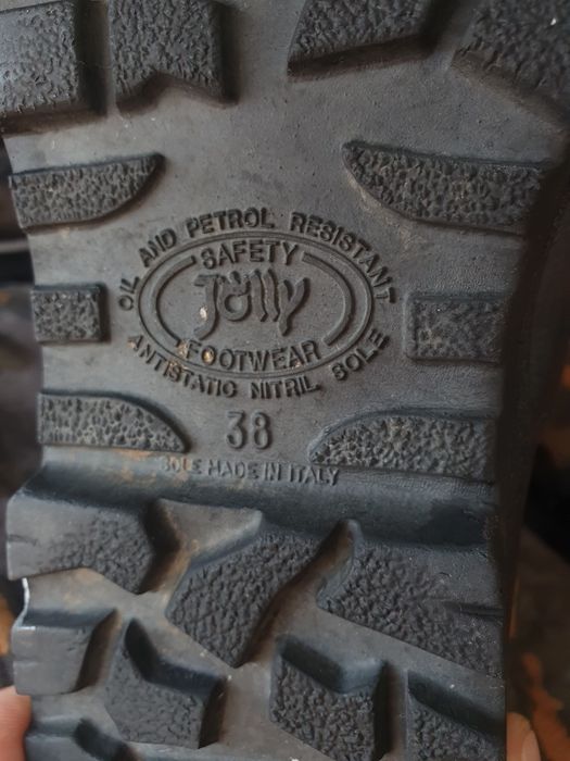 De vânzare: Bocanci Jolly 6510/GA Black Storm – Mărimea 38, fabricați