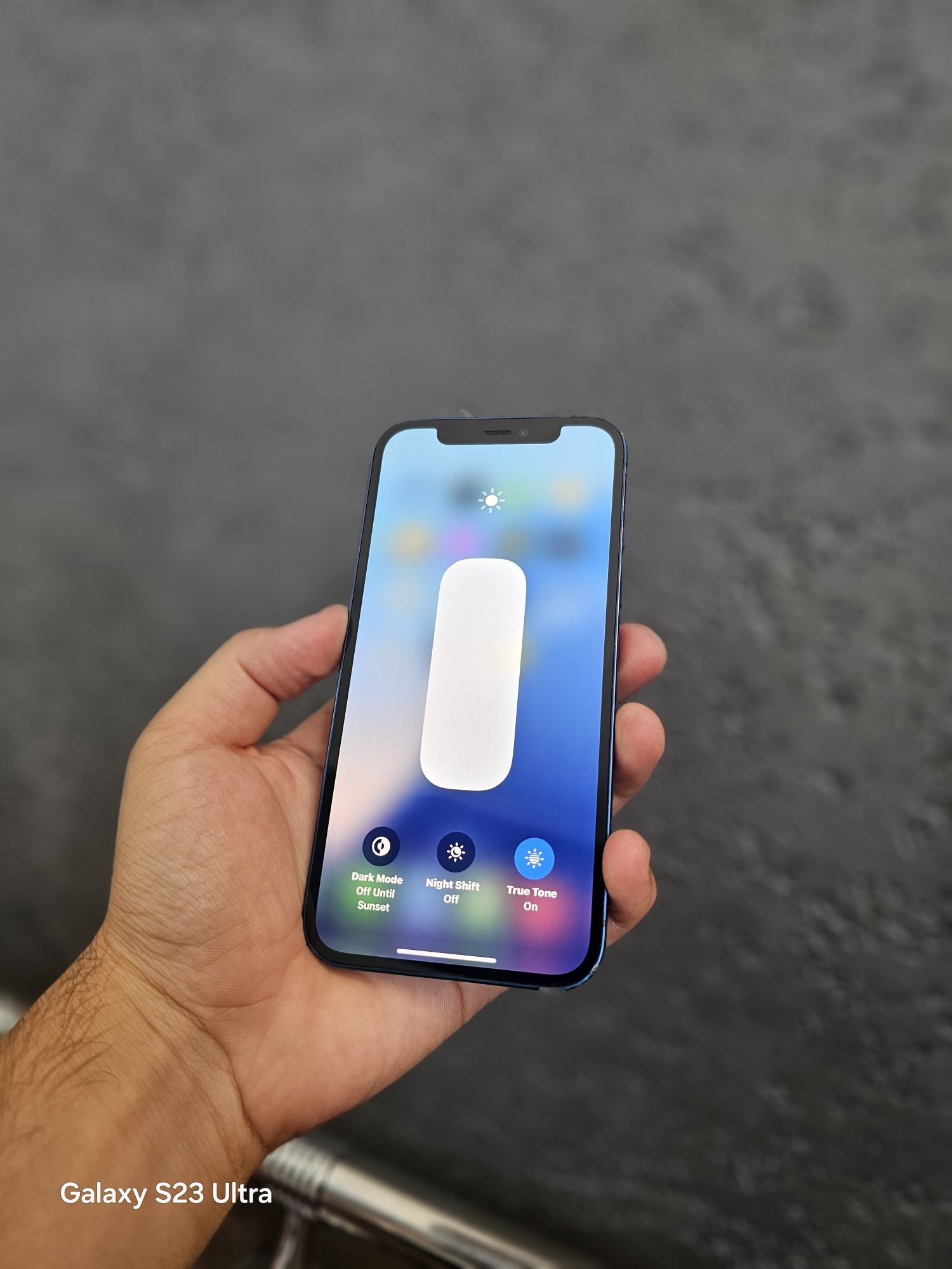 Iphone 12 blue rangda