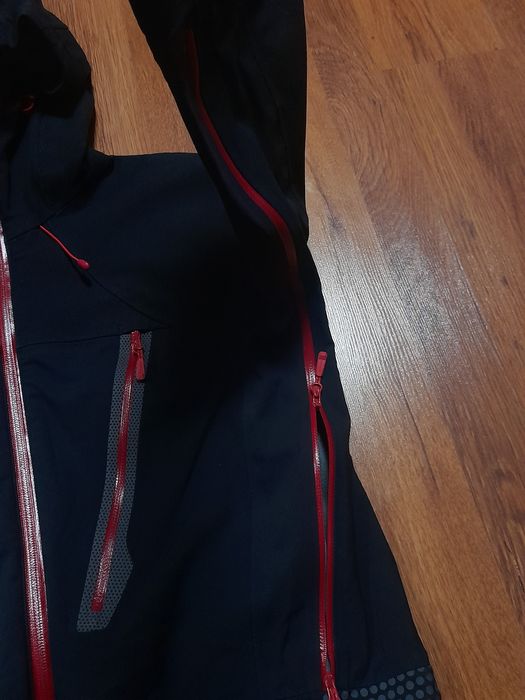 Mammut dri tech premium мъжко яке M размер.