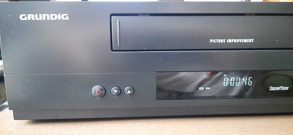 video recorder vhs GRUNDIG