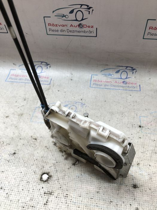 broasca dreapta spate suzuki vitara 2016