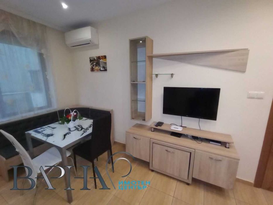 Дава се под наем Едностаен апартамент в Варна, Център - 35 кв.м за 336.6 € - Снимка #2