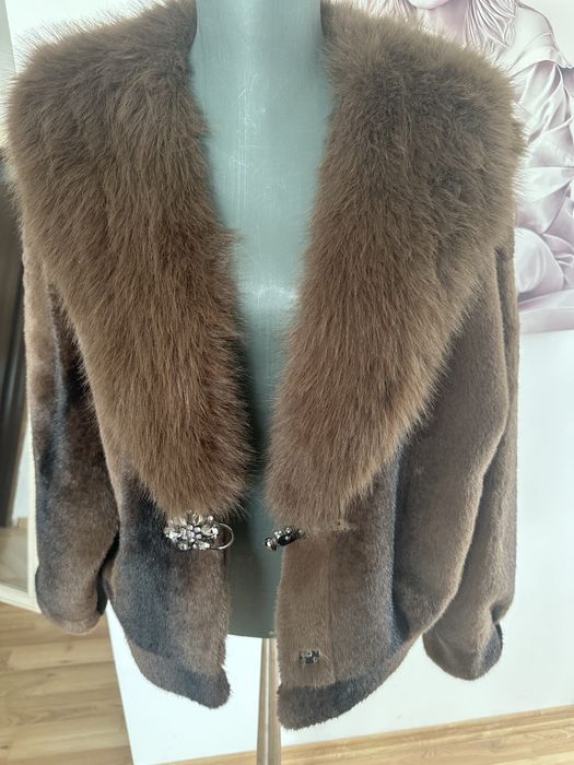 Haina blana artificiala