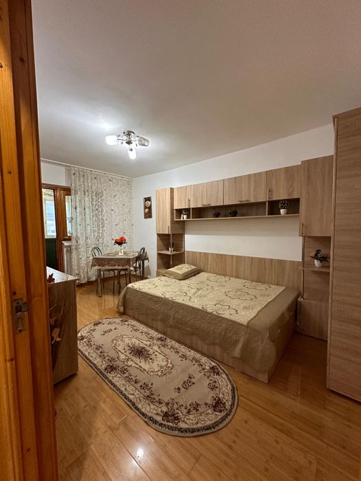 Garsoniera Zona Piata Mare - Mobilata / Utilata - Libera