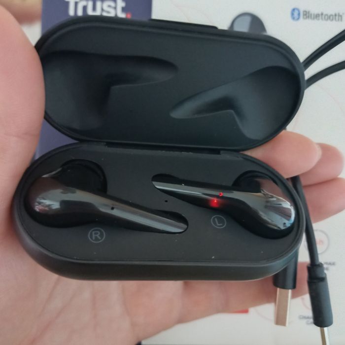 Căști bluetooth wireless TRUST NOI 100 LEI
