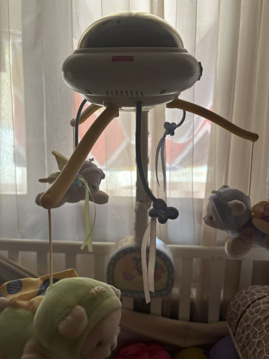 Музикална въртележка прожектор Fisher price с дистанционно