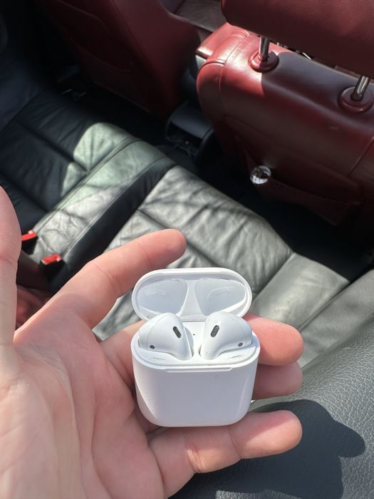 Vând Airpods gen 2