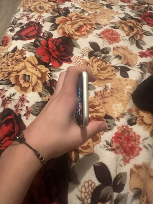 Vând iphone 11 în stare foarte bună de functionare