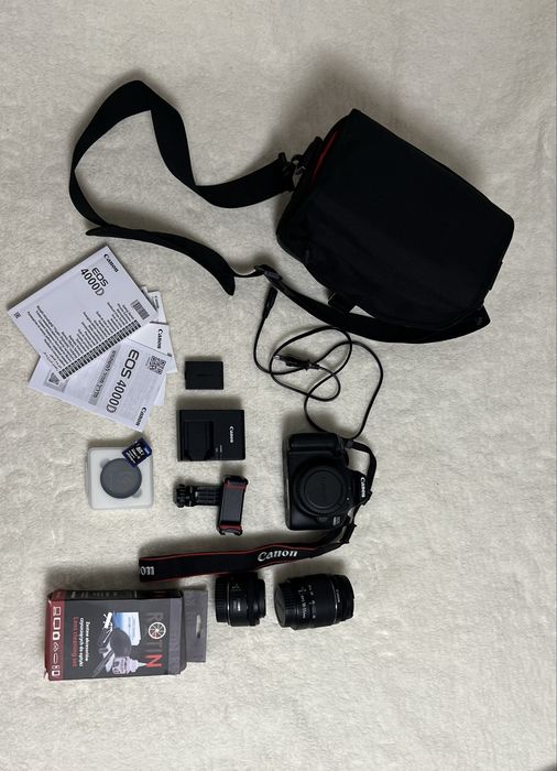 Canon 4000D + 50mm 1.8 STM + FILTRU UV + KlT CURATARE