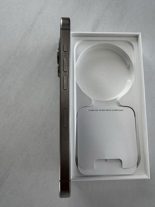 Vand IPhone 15 in stare perefecta de functionare