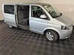 Volkswagen Transporter 2.0 TDI L2H1 Com. Cabină dublă
