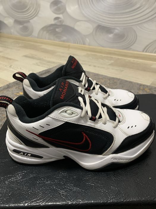 Кроссовки nike monarch IV