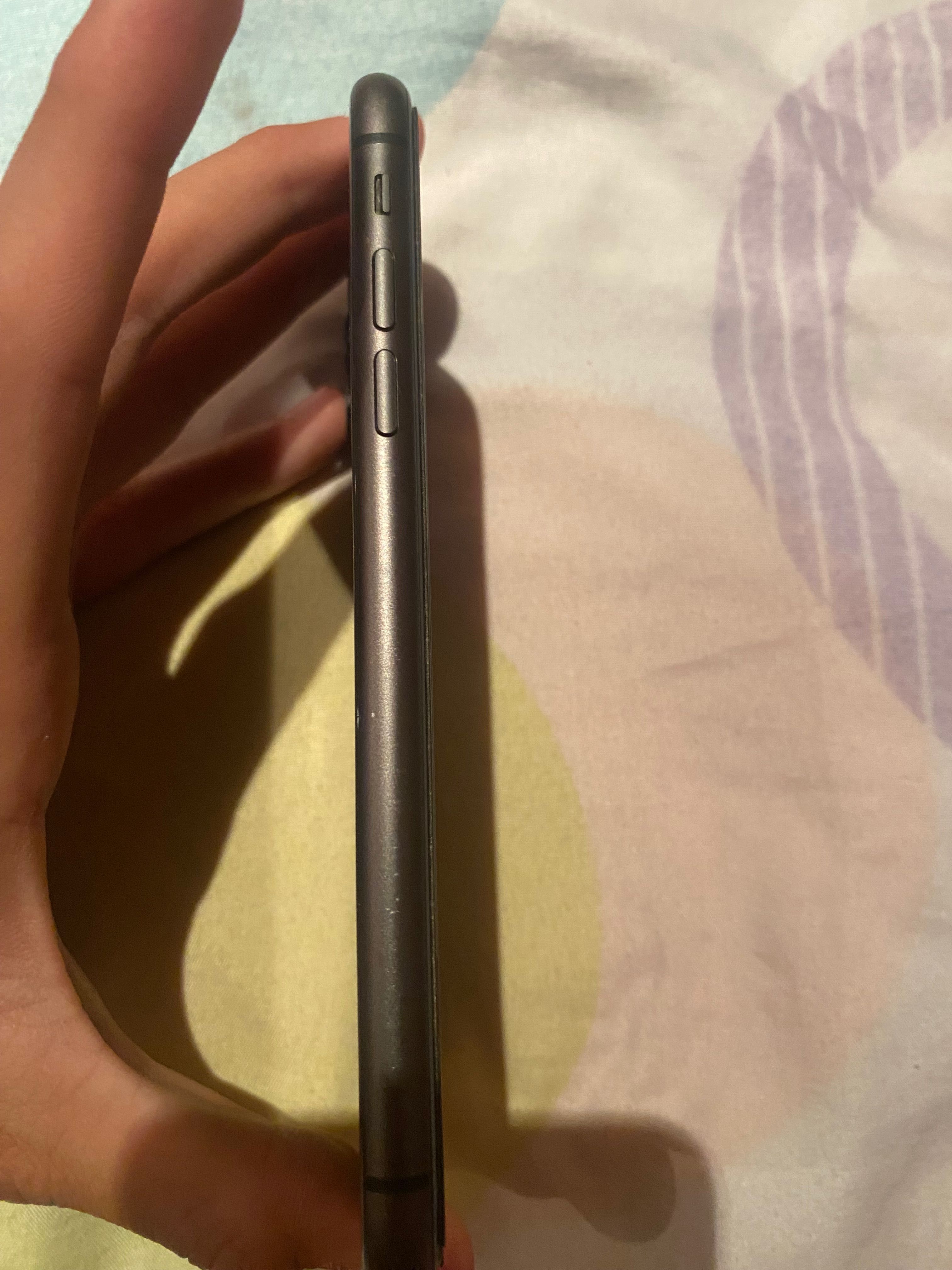 Iphone 11   64gb