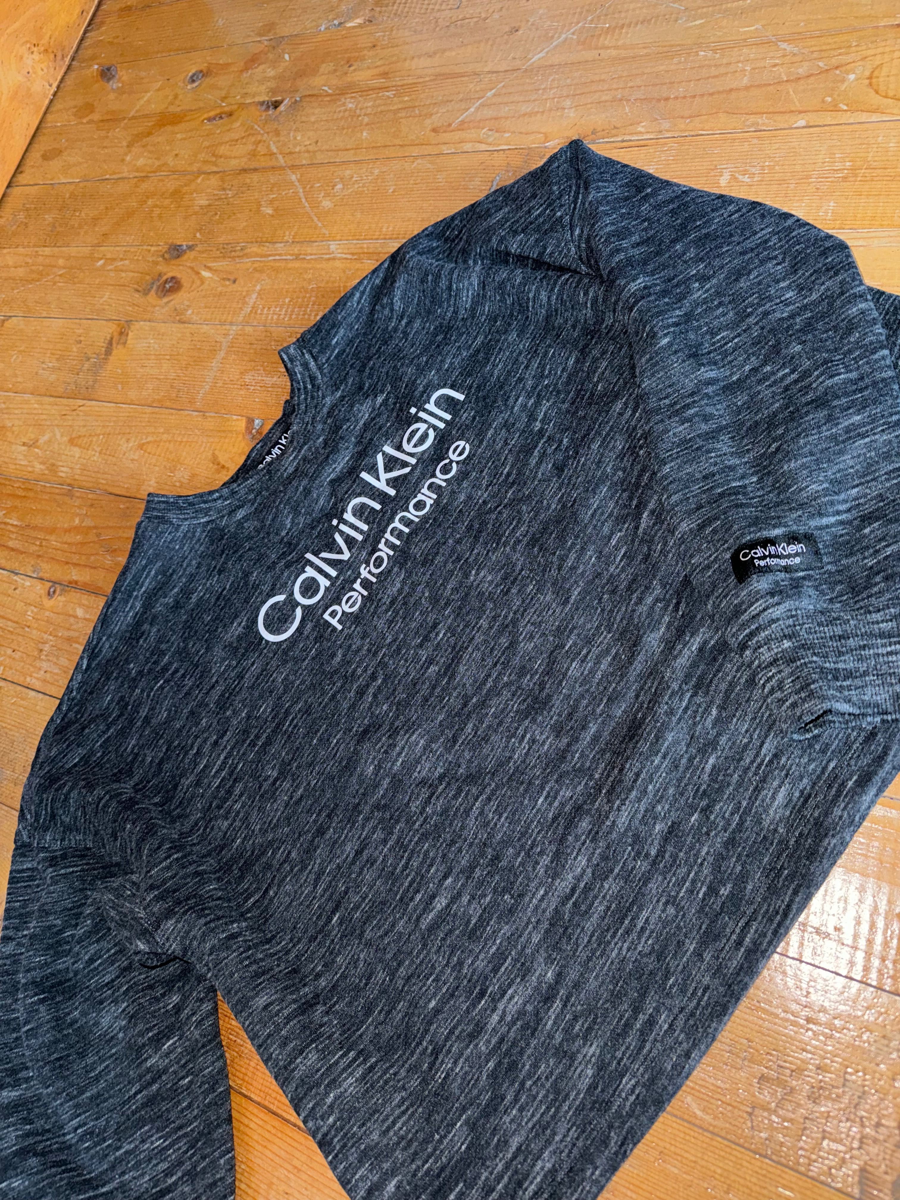Блуза Calvin Klein XS/S размер