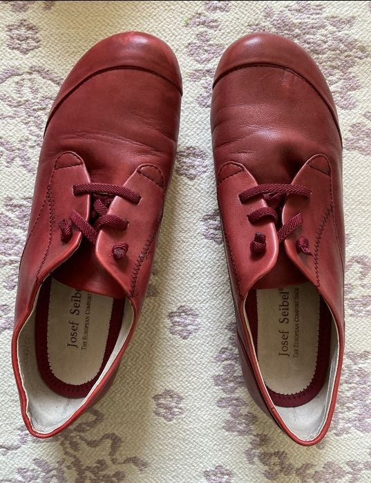 Patrizia Pepe, Sam Edelman, Aldo, Dogo shoes, Josef Seibel