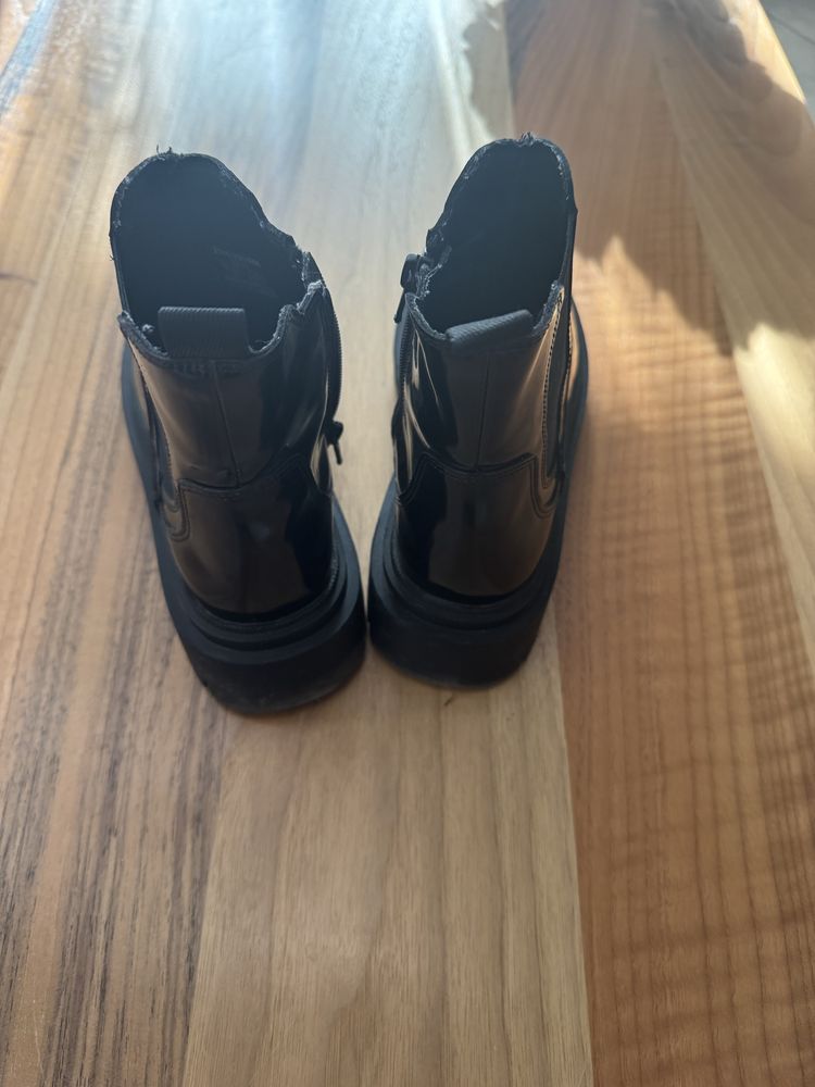 Боти Zara номер 36