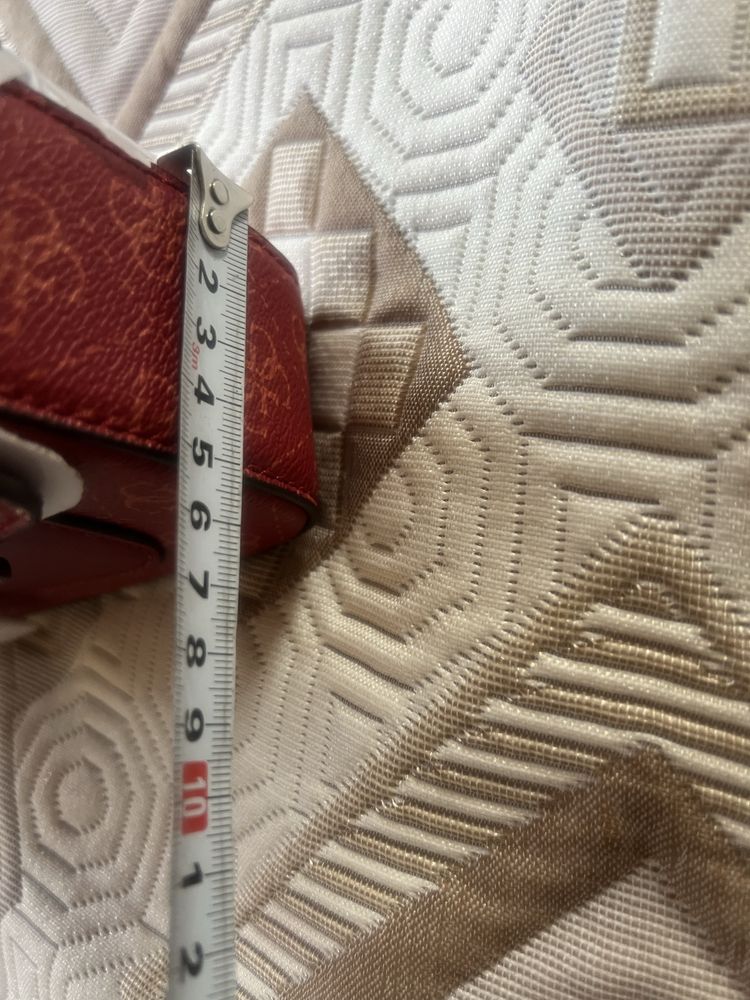 Guess нова червена оригинал