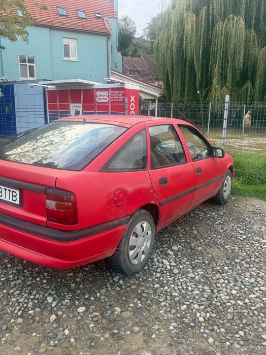 Vând Opel Vectra !