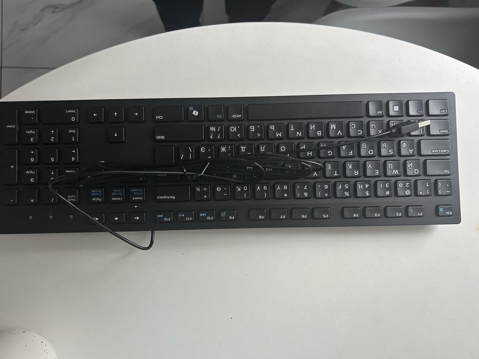 Продам клавиатуру Dell