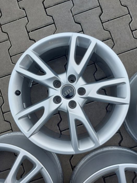 Jante aliaj Audi originale pe 18 A3 A4 A6 A7 Q3 Q5 impecabile