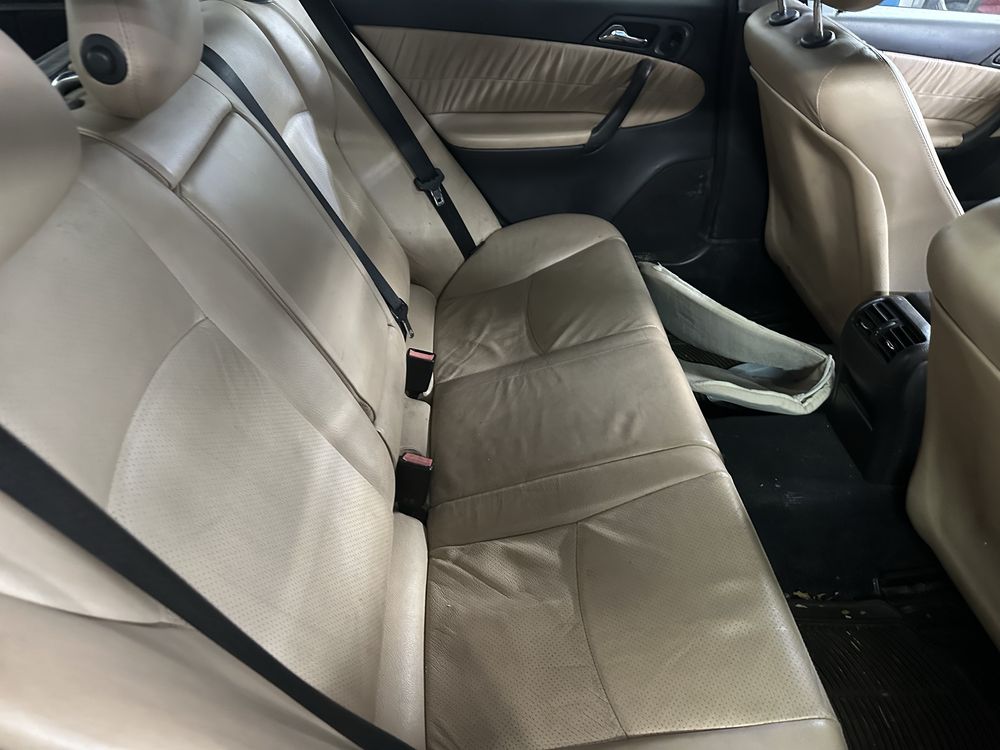 Mercedes c180 на части