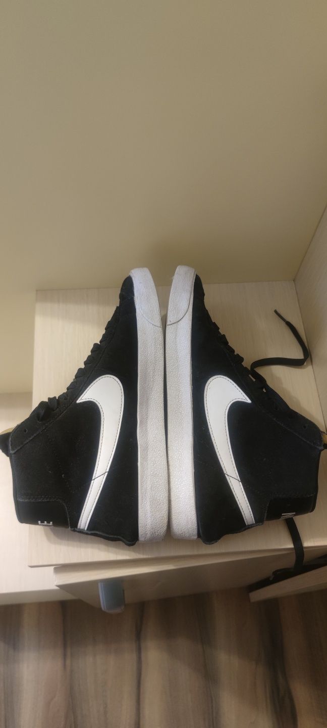 Nike Blazer Aproape noi