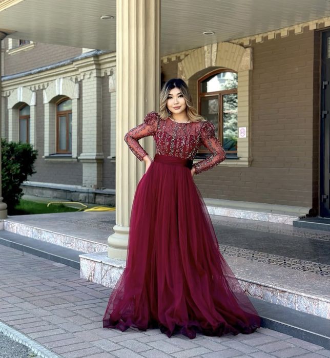 Продам вечерние платья