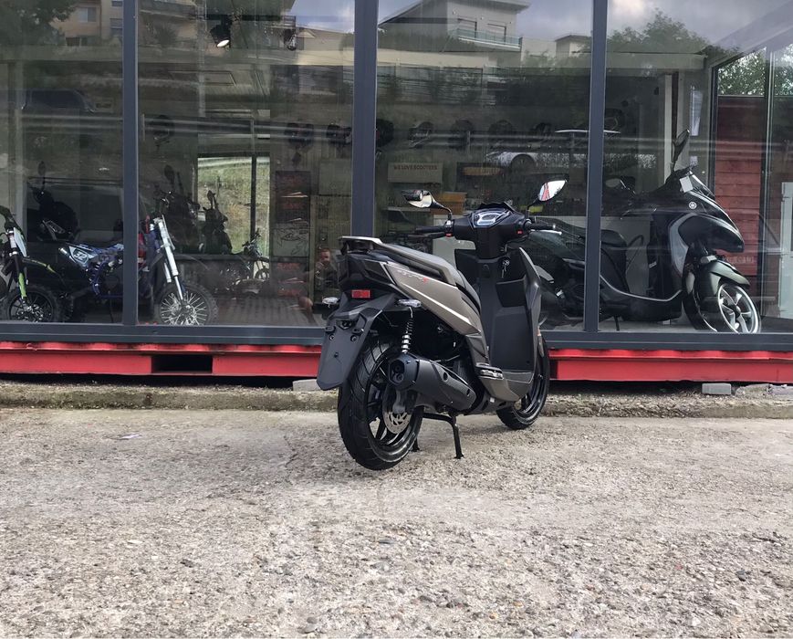 Scuter Agility S 125 cm NOU!