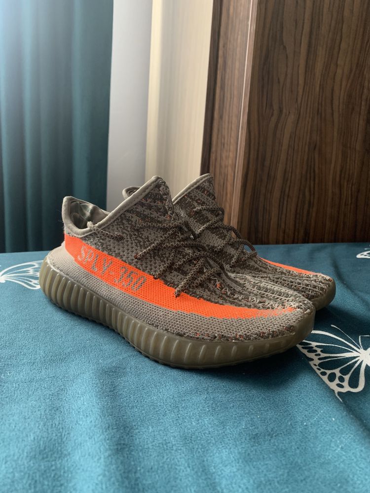 Vând adidasi  Yeezy Boost 350 v2 Beluga Reflective