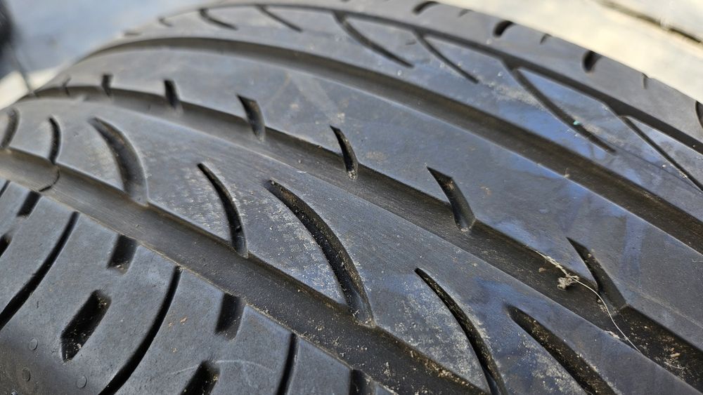 2бр гуми 225 55 17 дот 21 пирели