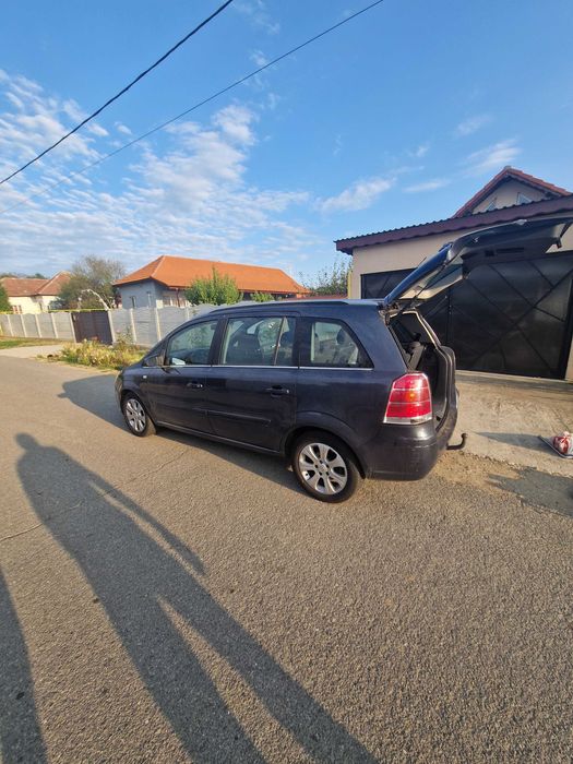 Vand Opel Zafira 2007, motor 1.9