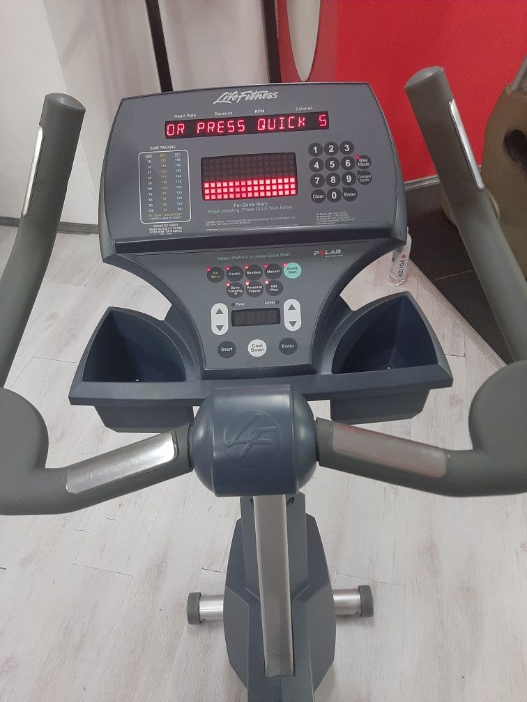 Bicicleta Life Fitness Profesională