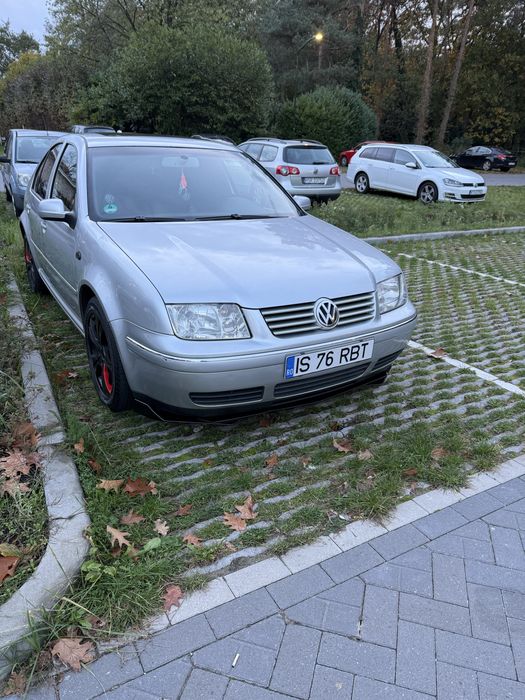 Volkswagen Bora Pacific 2004 1.6 FSI 110 CP