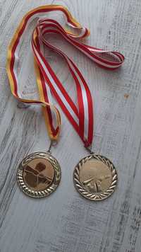 Златни медали от състезания по стрелба с лък