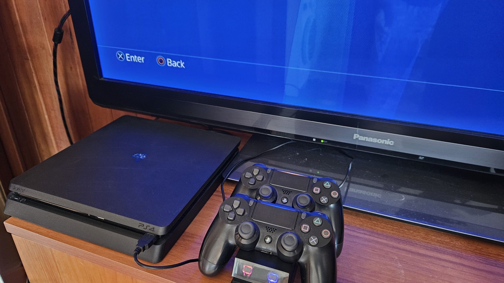 Playstation 4 slim 2TB