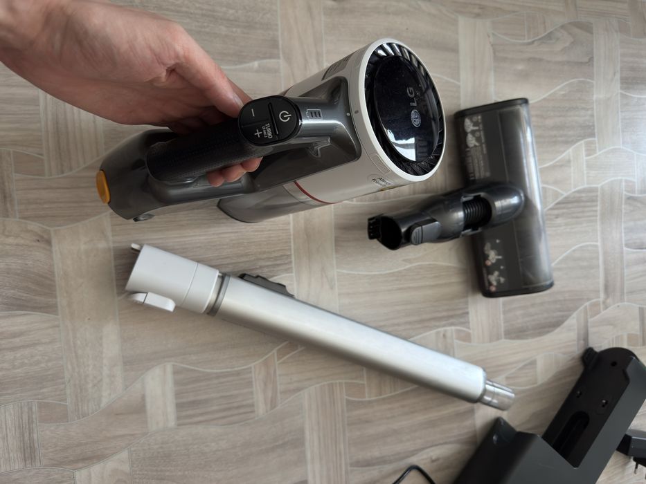 Вертикальный пылесос LG