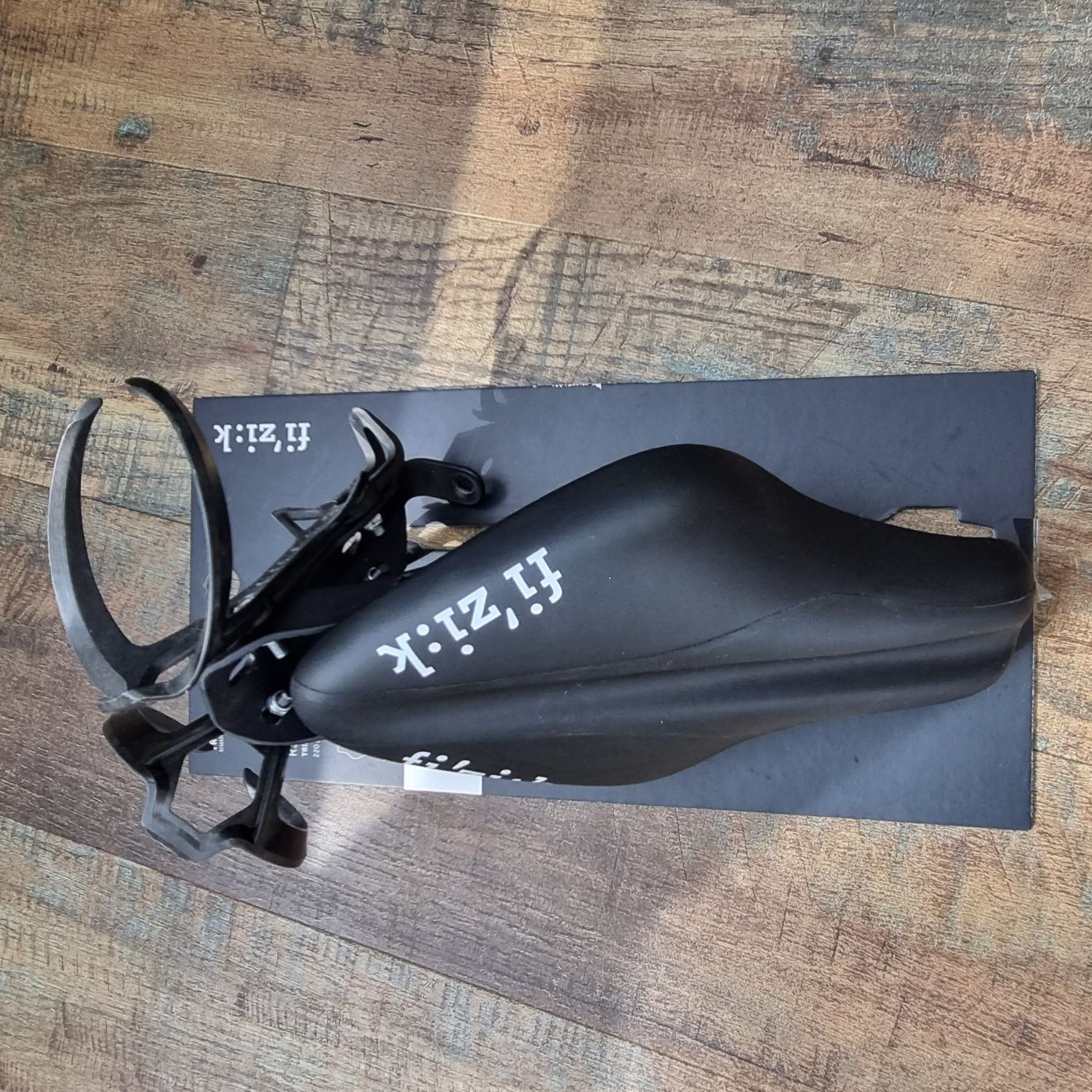 Продам седло Fizik mistica