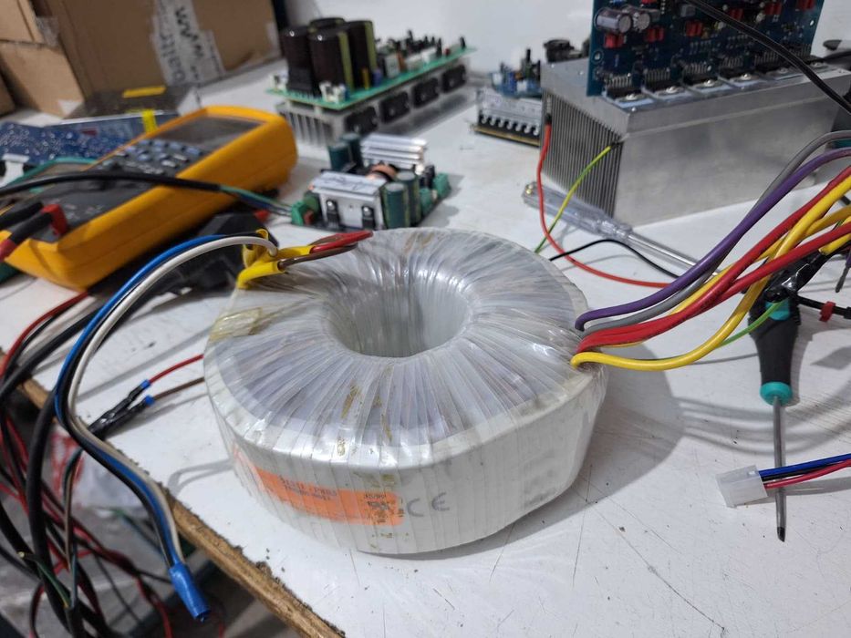 transformator toroidal 2 x 22v, 30A, 1300VA