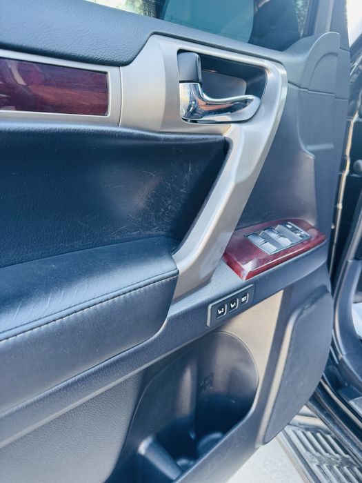 Продаётся лексус Lx460