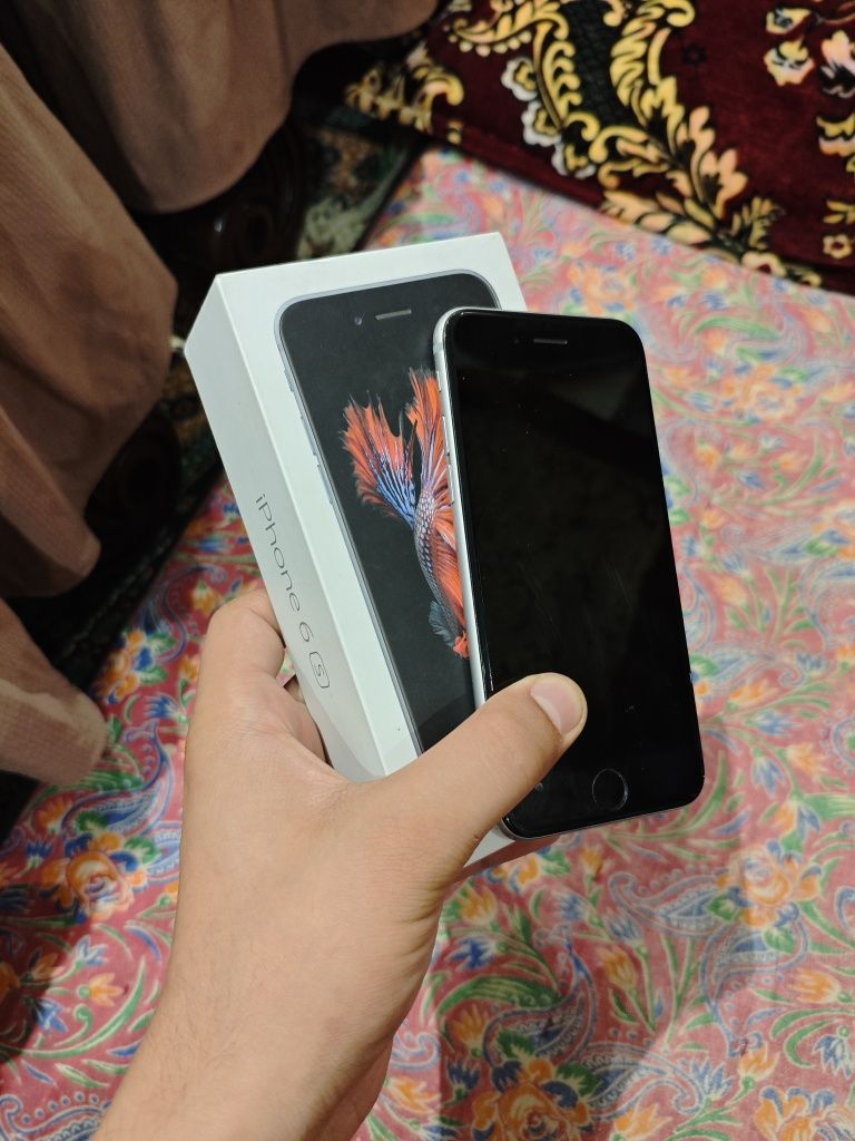 Продам Iphone 6s 64gb