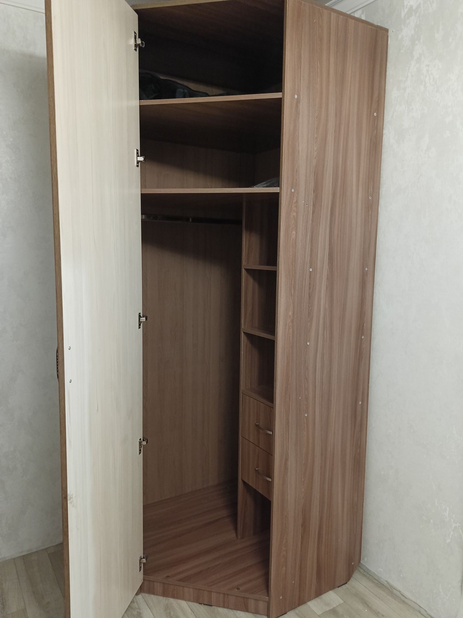 Шкафы для спальни
