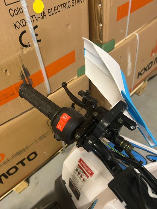 ATV 125cc culoare albastru model ultra nou cu livrare în toată țara