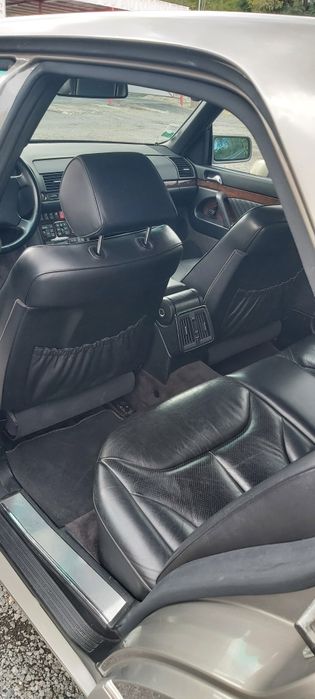 Vănd Mercedes w 140 retromobil