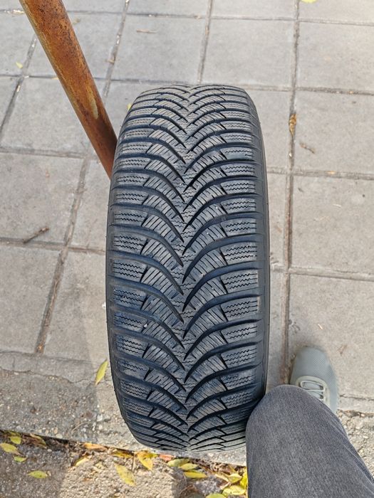 Зимни гуми Ханкук 15