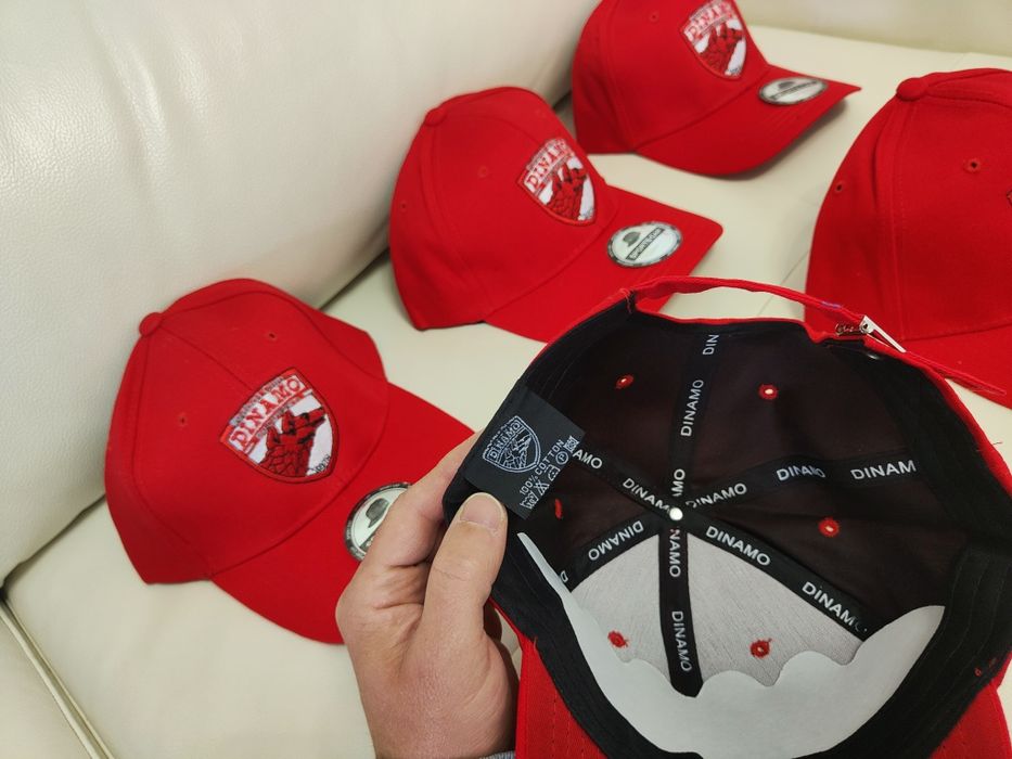 Șapcă Dinamo București, logo brodat, stil sport, reglabilă / Unisex
