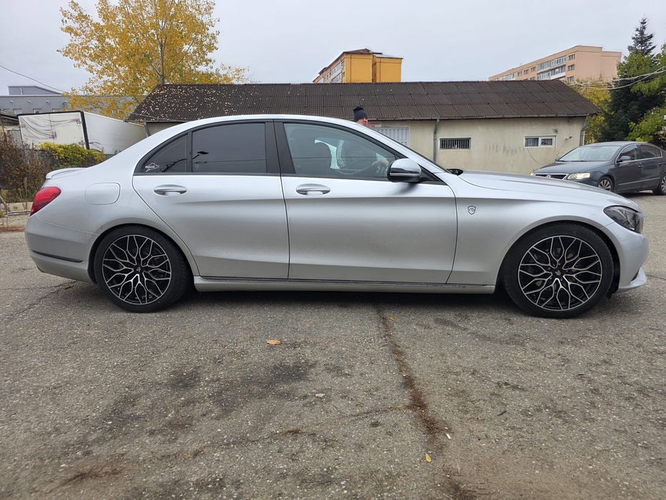 Jante noi Fox R18 pentru Audi sau Mercedes