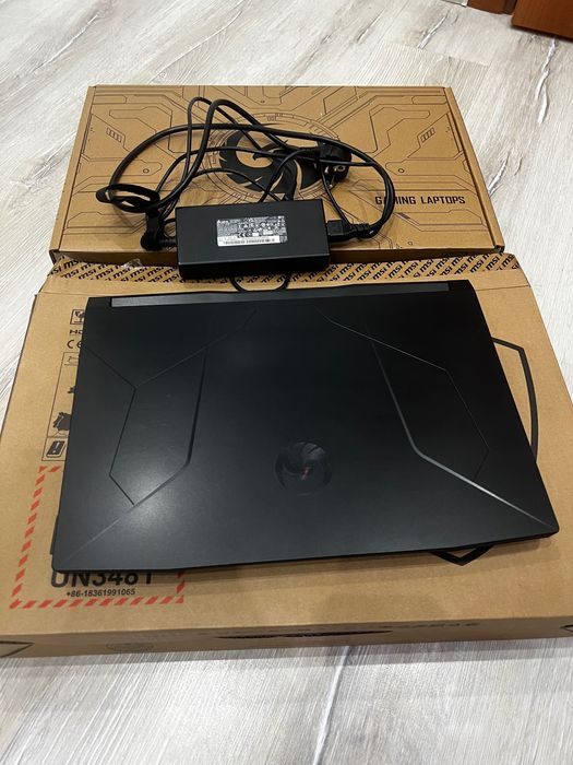 Геймърски лаптоп MSI Bravo 15 C7V