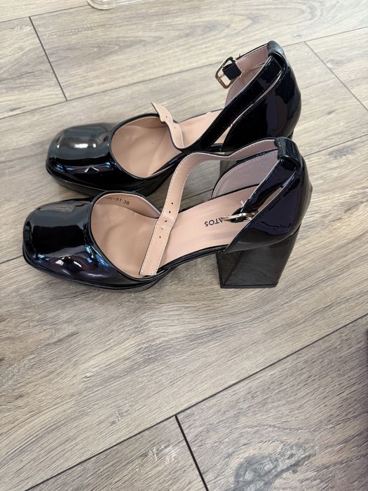 Обувки на висок ток Zapatos 38 размер