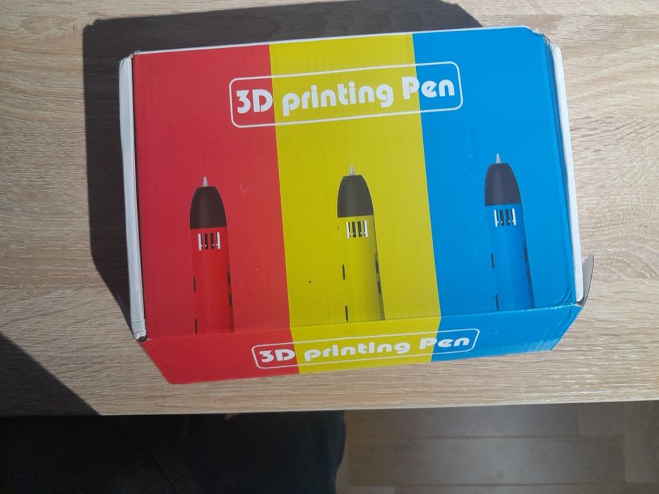 Продаю 3д ручку со стержнями